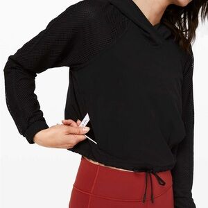 Lululemon catch a breeze mesh hooded pullover crop jacket size 4